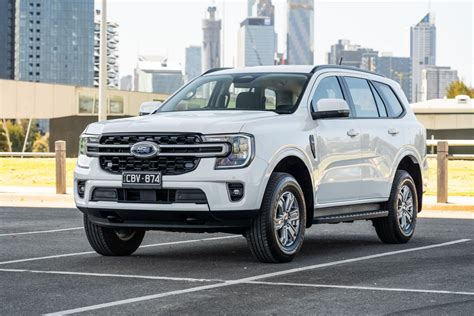 ford everest 2024 compare models.